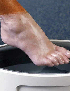 Hot parafin wax treatment feet - Jevons Treatments